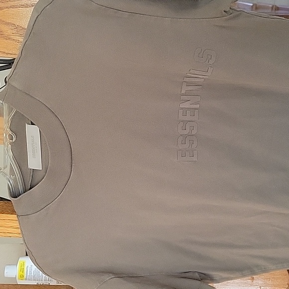 Essentials Fear Of God Tee short sleeves in Excellent condition - Picture 2 of 4